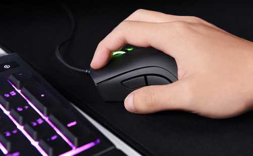how to hold a mouse for gaming